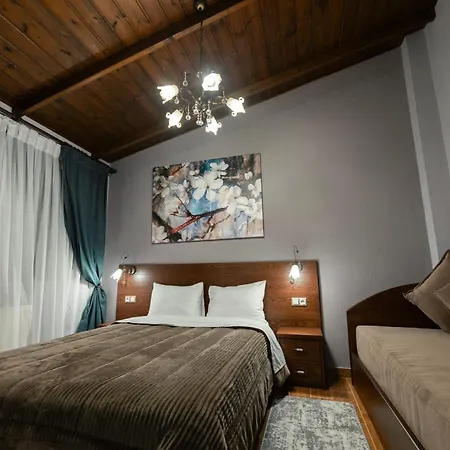 Lirtzis Βίλα Ταξιάρχης